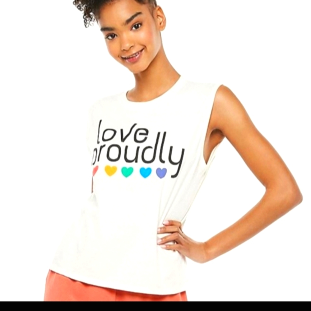 Love Proudly tee